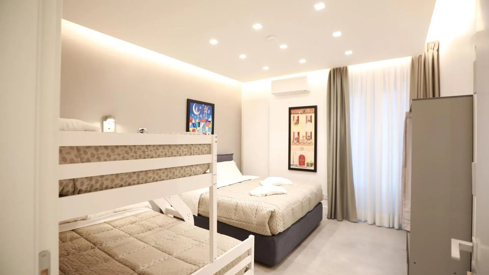 Unique Luxury Stay Roma 0*,  İtalya